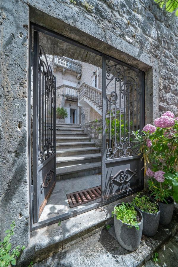 Villa Burovic Perast Bagian luar foto